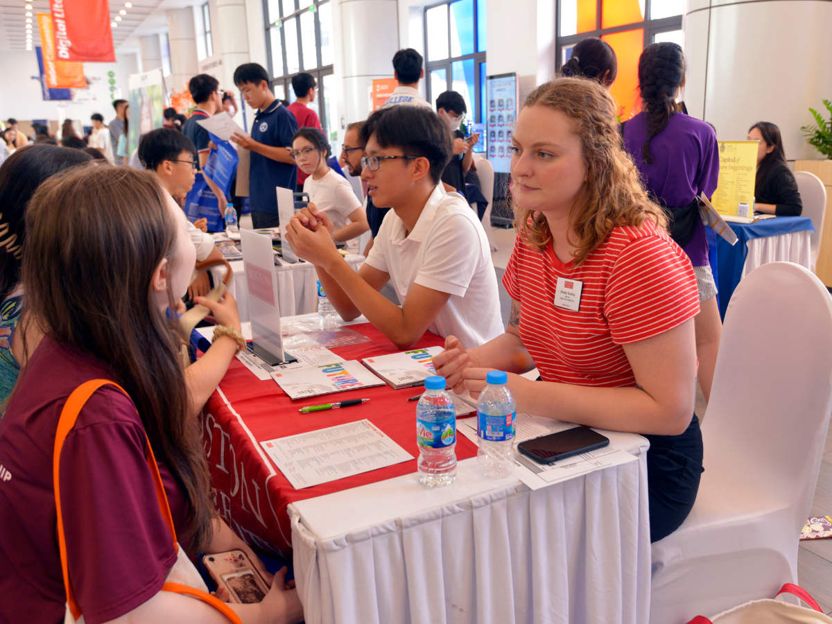 [Tuổi Trẻ] Những ngành học được du học sinh chọn nhiều nhất tại Mỹ, Anh, Úc, Canada